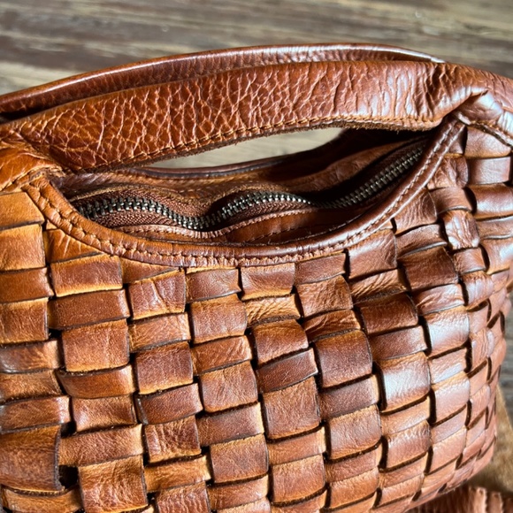 LATICO WEAVER RUSTIC LEATHER CROSSBODY CONVERTIBLE - Picture 10 of 16